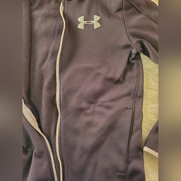 Black under armour zip up hoodie - Picture 4 of 5
